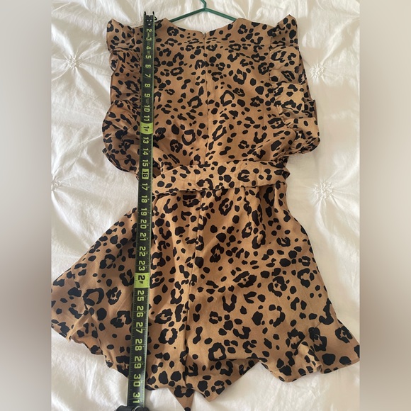 Lovers and Friends Jill Romper - Picture 6 of 8